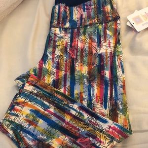 LuLaRoe Jade Capri Workout Leggings